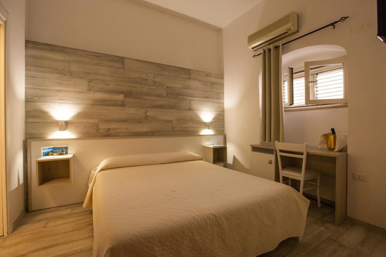 Albergo Labotte Vieste Exteriör bild